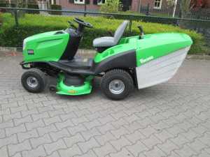 Diverse tuin en park machines afgeleverd