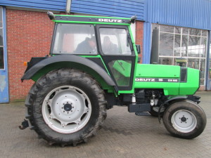 Deutz Farh DX 85 afgeleverd