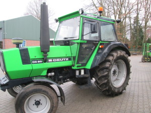 Deutz Farh DX 85 afgeleverd