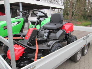 Tuin en parkmachines afgeleverd