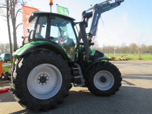 Deutz-Fahr M 420 Afgeleverd