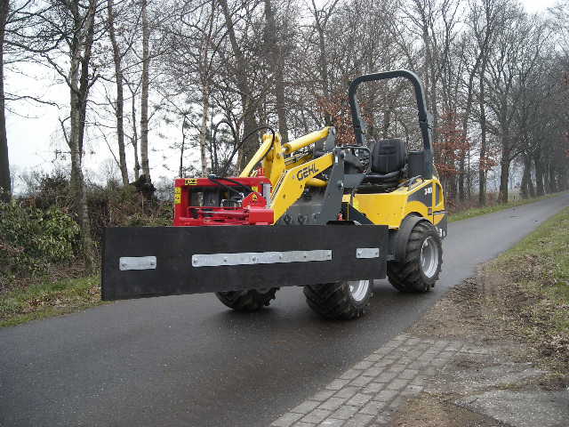 Gehl mini shovel verkocht