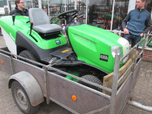 Aflevering tuin & park machines ook in volle gang