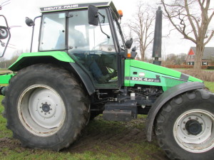 Gebruikte Deutz-Fahr DX 4.57 afgeleverd