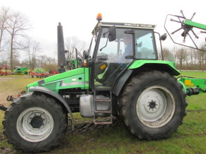 Gebruikte Deutz-Fahr DX 4.57 afgeleverd