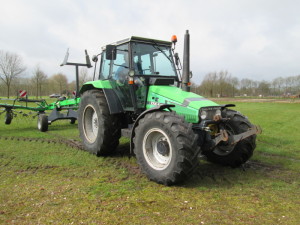 Gebruikte Deutz-Fahr DX 4.57 afgeleverd