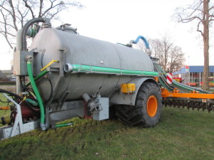 Klaargemaakte Tank met bemester afgeleverd