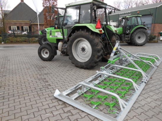 3 Nieuwe grasland machine voor Te Bokkel